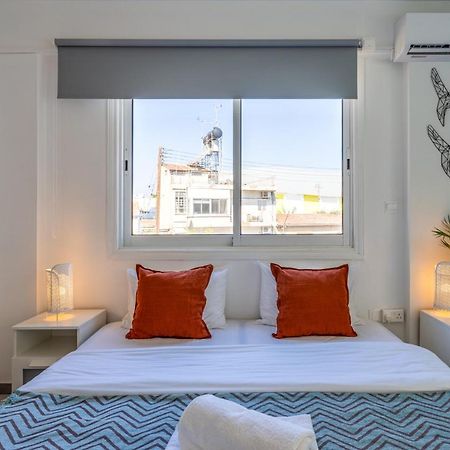 Sofia'S Cosy Studio In Larnaca Exterior photo