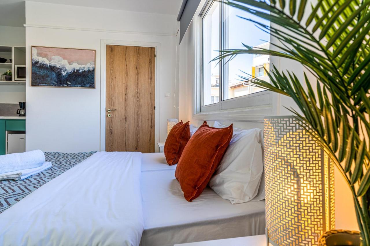 Sofia'S Cosy Studio In Larnaca Exterior photo